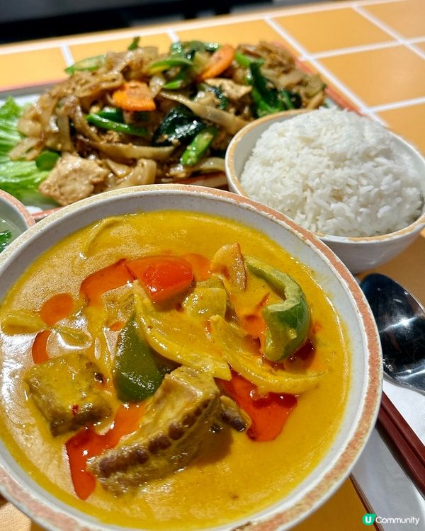 Food Court 都有正宗泰菜