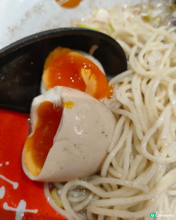 魚乾豬骨湯拉麵，feat.澎湃溏心蛋🍜