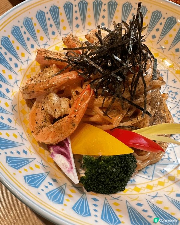 一間肉球森林餐廳 入面有大嘴鳥 ?猫 狐獴 好可愛加上食物都...