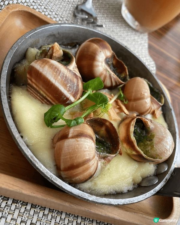 香港什麼美食也有，不用去什麼地方