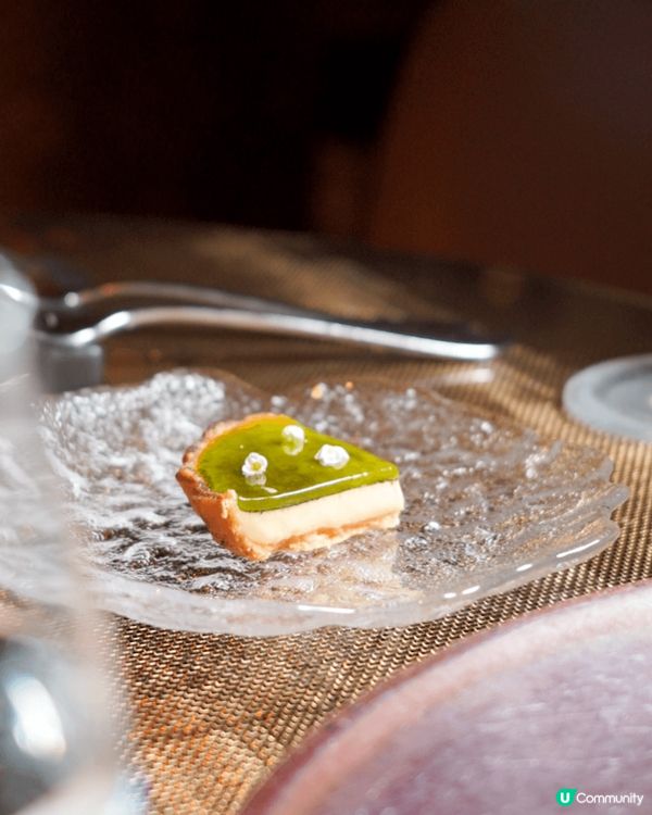 位於海港城的米芝蓮一星餐廳，環境寧靜舒適，見到有唔少人都特意...