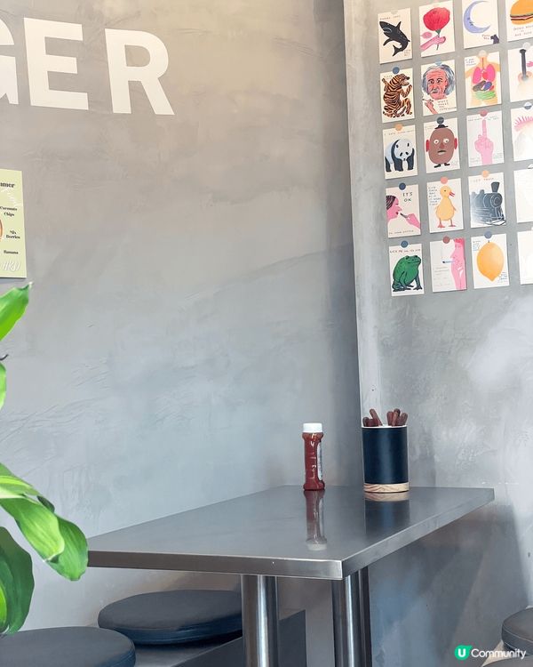 元朗｜新商場Burger店。BFF