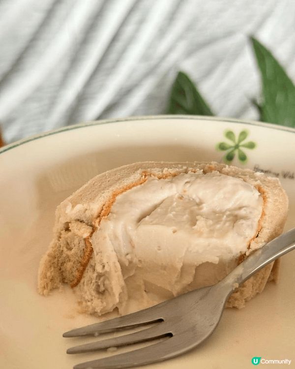 每次去宜蘭必去奕順軒！必買的奶凍捲絕對不能錯過~奶凍捲外層蛋...