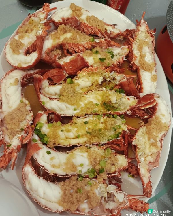 昨晚?旺角荷李活商業中心2樓壹號漁船，食呢個九大簋一圍超抵食...