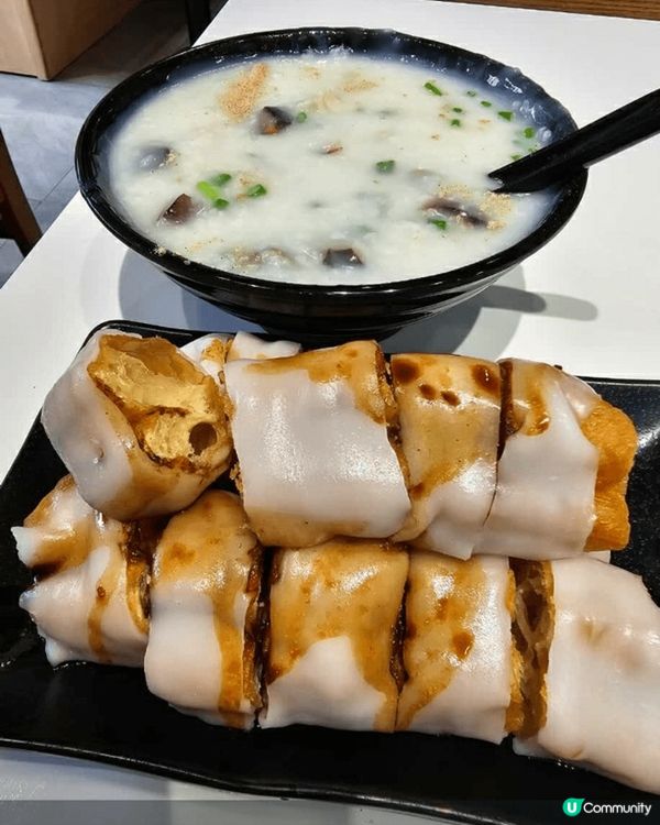 在香港這個國際都會，到茶樓吃飯，有很多選擇，有點心、粥粉麵飯...