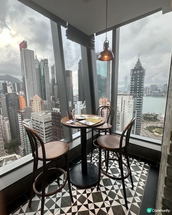 香港高空美景品嚐韓國風味