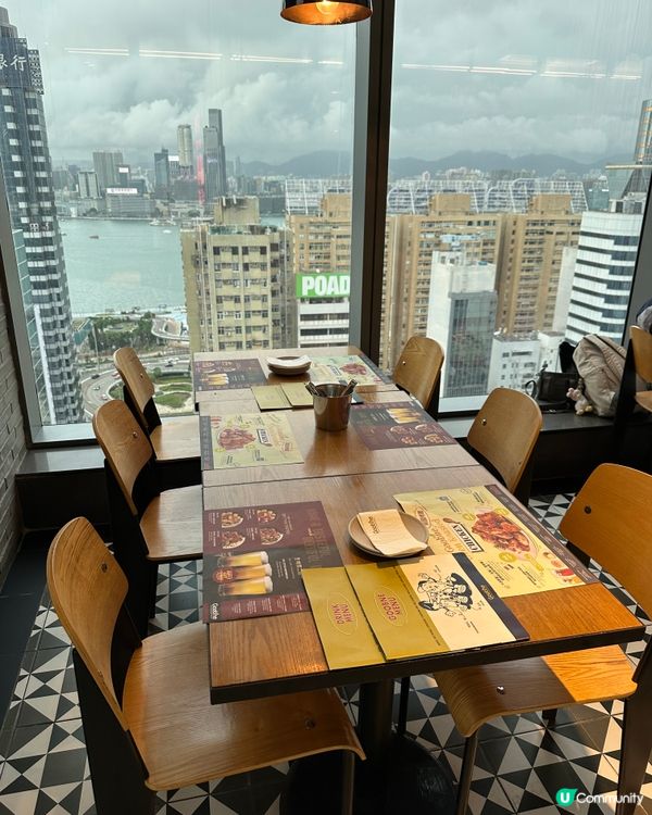 香港高空美景品嚐韓國風味