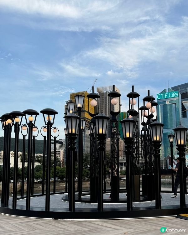 灣仔海濱打卡📸 復古燈柱配維港日落🌇