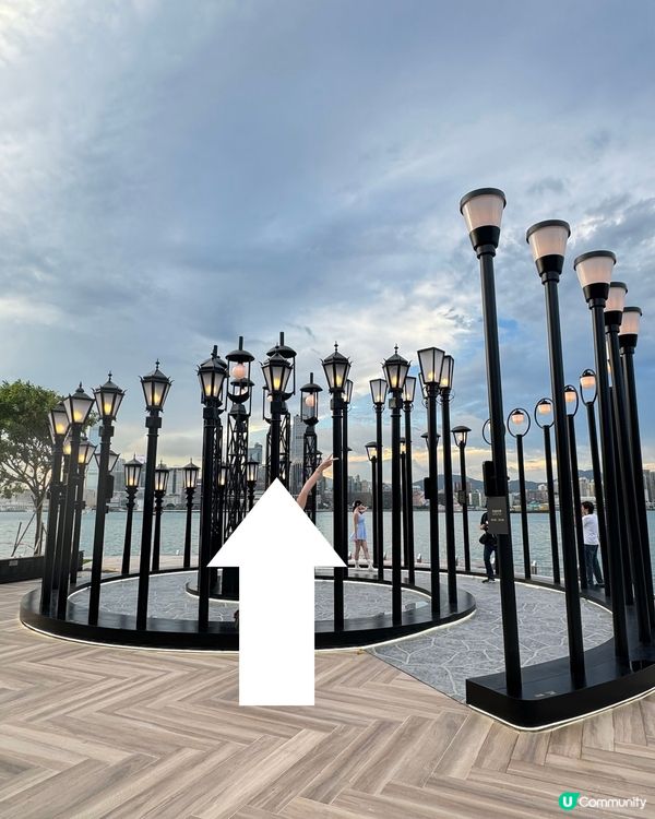 灣仔海濱打卡📸 復古燈柱配維港日落🌇