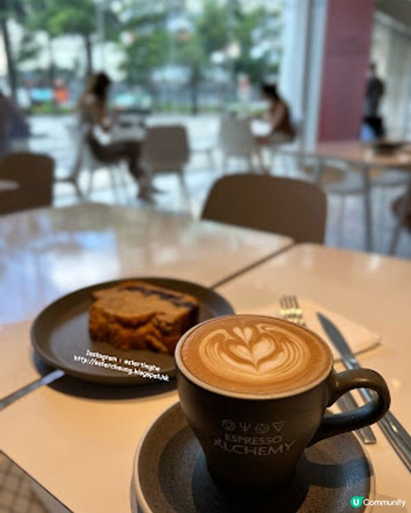 又嚟景觀開揚 cafe 嘆個悠閒午餐