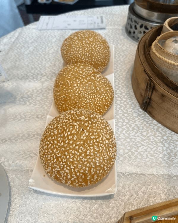 作為香港人，咩時候都鍾意食點心，呢一個煎堆，炸到圓轆轆，超級...