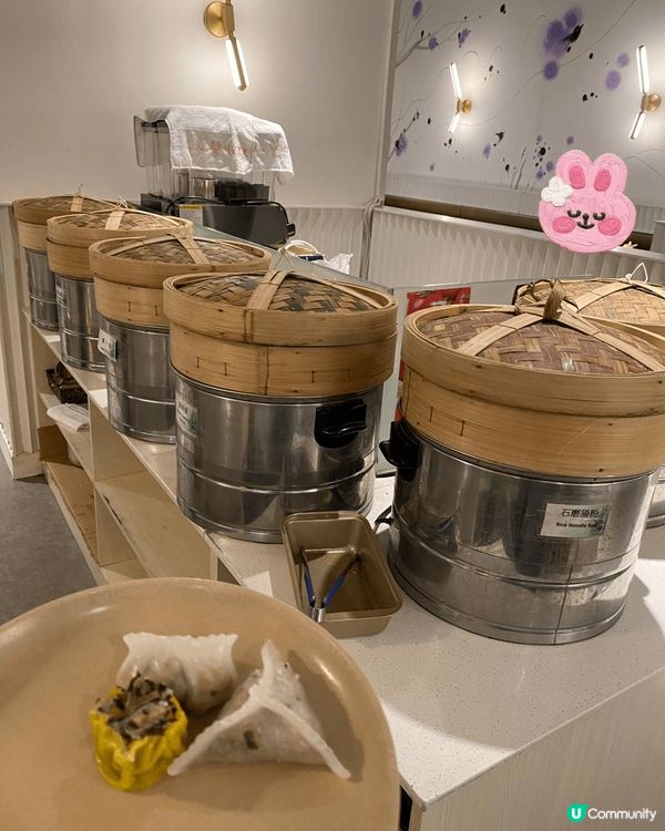 素食自助餐能滿足大家吃不同的食物，吃得飽，坐得舒適，而且還有...