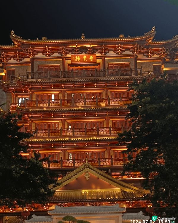 世界咁大，真係玩極都玩唔曬，不過閒閒地都玩?中國先啦。呢?相...