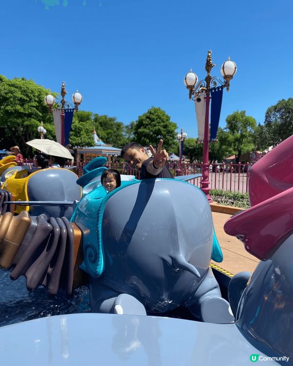 充分利用這個暑假，帶?小孩四處玩，炎炎夏日爆出汗