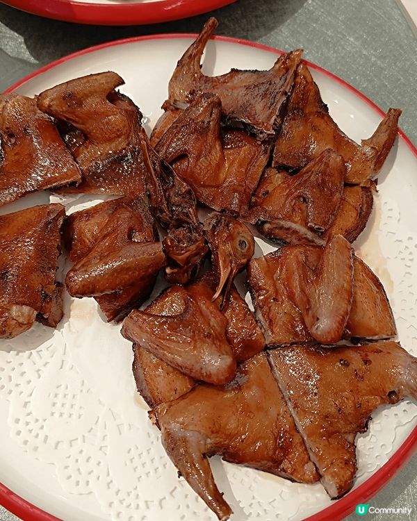 中山出名乳鴿, 今次跟團返中山擦餐勁, 食?多款不同制法的乳...