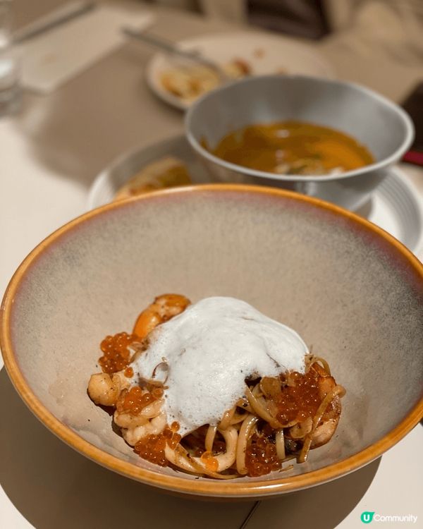 呢個係我之前係台北食?西餐，好好味啊，尤其係炸物，新鮮熱辣相...