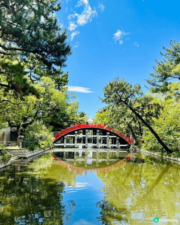 去日本點少得去神社，今次介紹大阪住吉神社，門外?大橋非常之靚...
