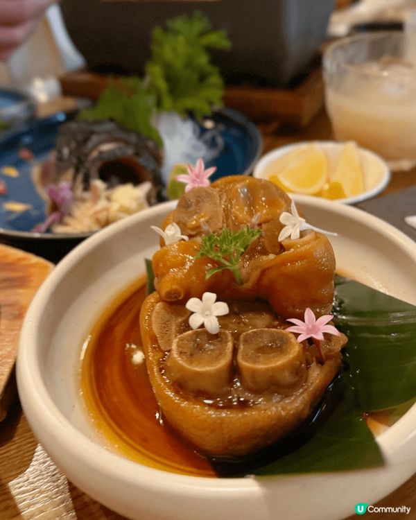 今次 Double Dating 來到蘇豪區一間以日本四國高...