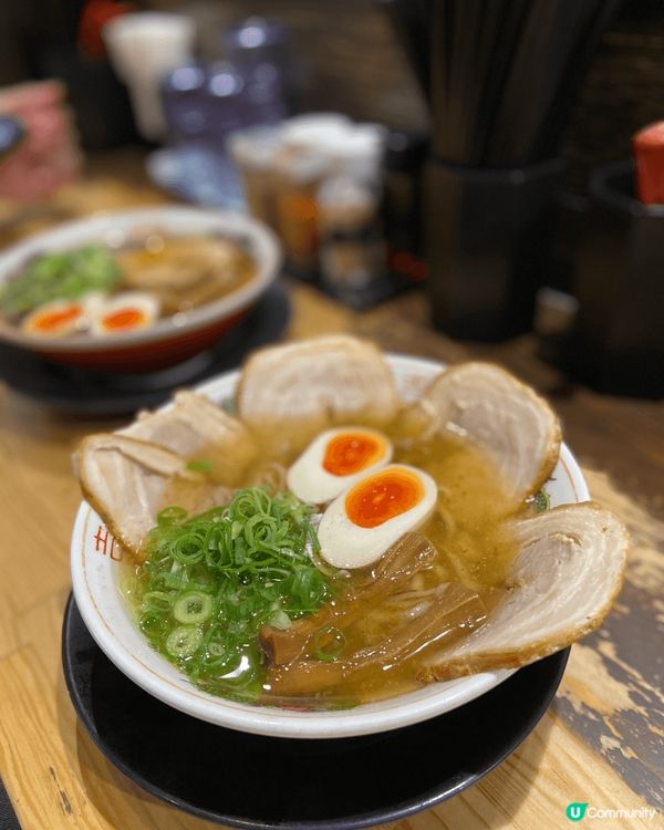 日本之旅中探索了拉麵?神?牛?壽司?抹茶?等美食，治癒了心靈...