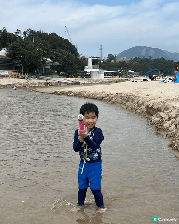 東涌下長沙泳灘，好舒服，?哂親子去玩水消暑，有條限時小河，淺...