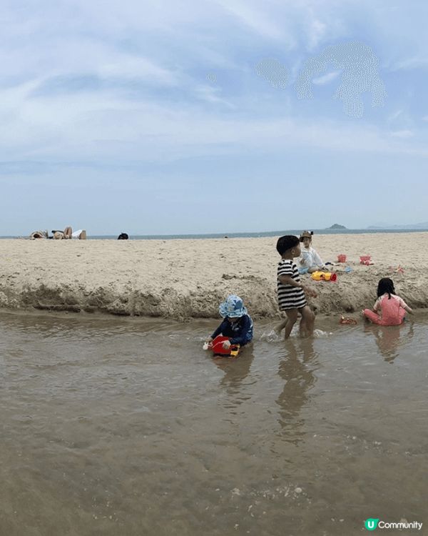 東涌下長沙泳灘，好舒服，?哂親子去玩水消暑，有條限時小河，淺...