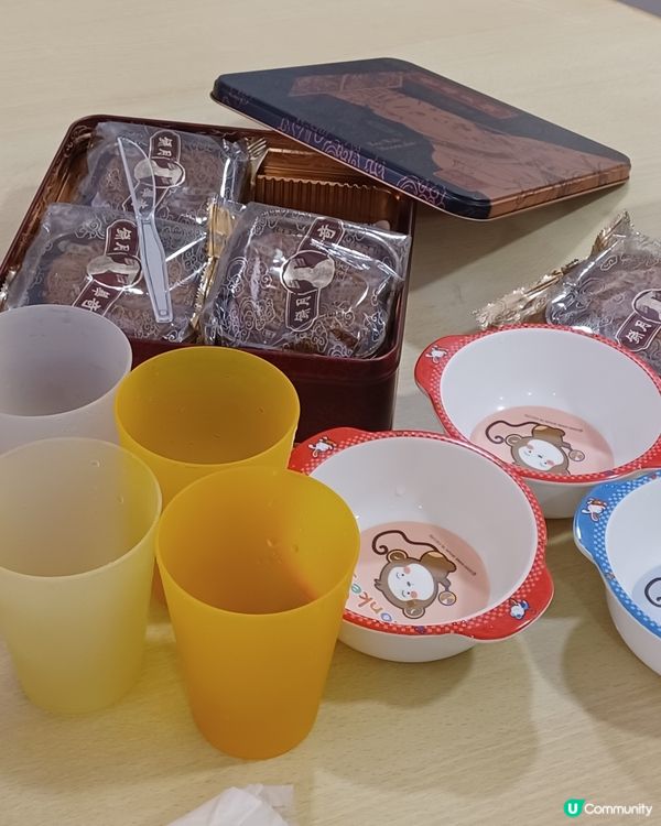 吃完牛肉麵，加個月餅perfect