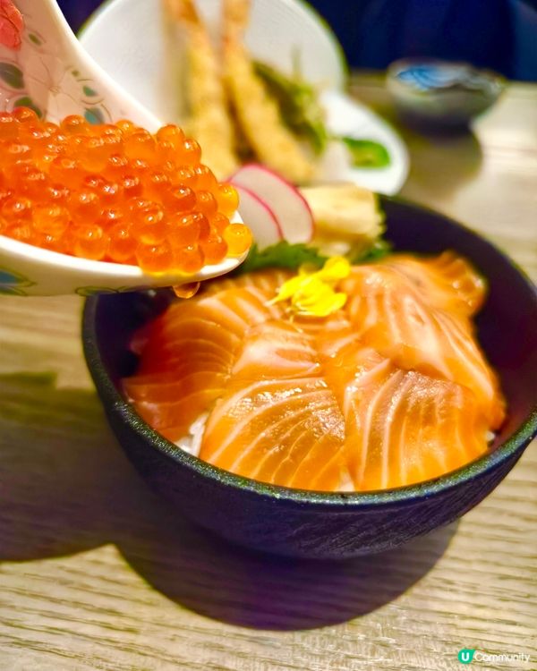 瀑布三文魚親子丼好吸引