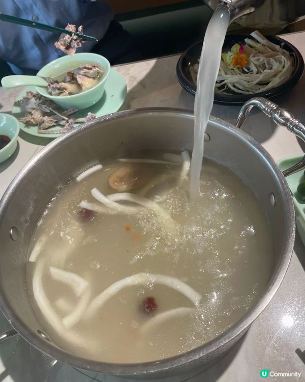 原汁原味椰子鍋