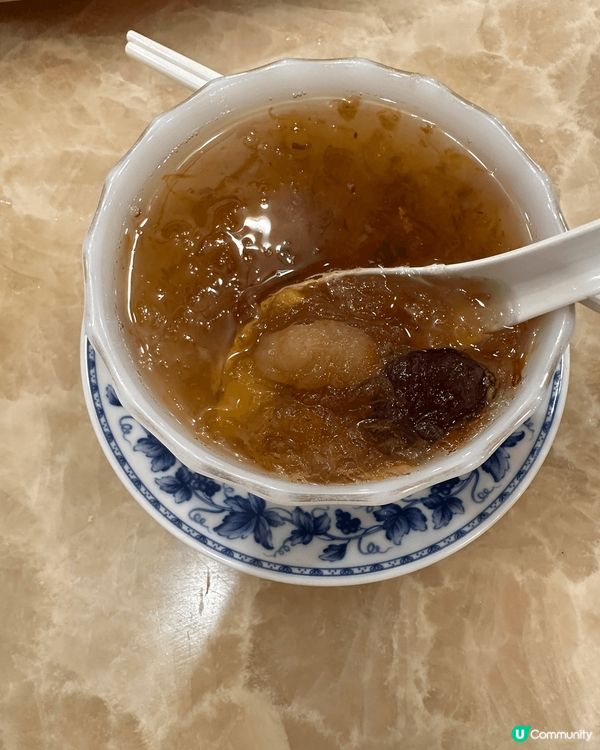 泰國唐人街, 必食燕窩。有白燕窩和紅燕窩。足料十足。個人推介...