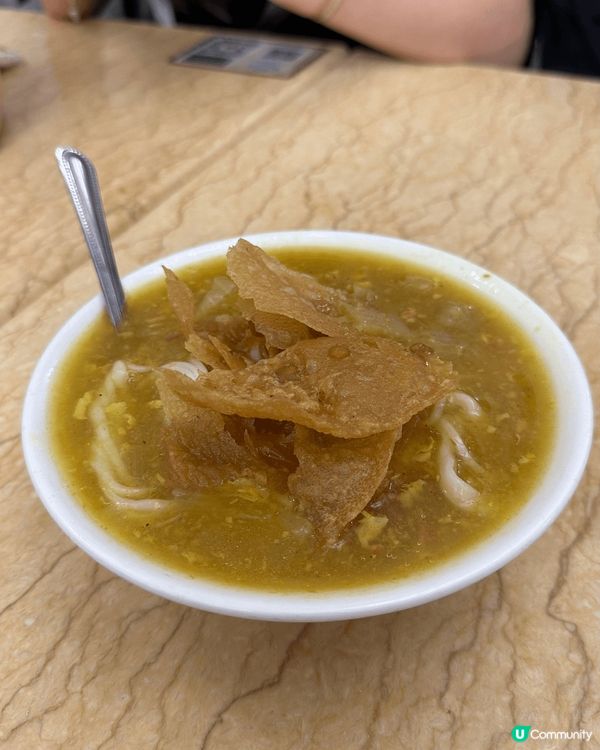 三盞燈係唔少緬甸人聚居嘅地方，因此有澳門小緬甸之稱。其中一間...