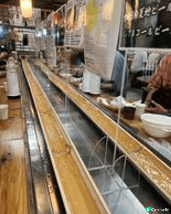 高千穗峽是昔日阿蘇火山活動噴出的熔岩流，沿著五瀨川流出後，急...