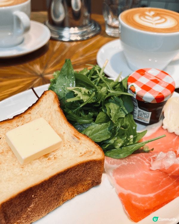 －日之計在於晨，食個豐富早餐勁精神。