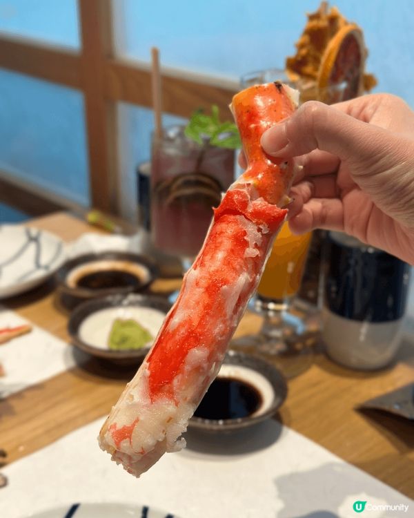 又去蘭桂坊加州大廈覓食，FUMI主打食高級日式料理，周末仲有...