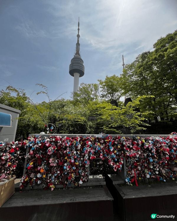 韓國首爾塔/情人橋係當地旅遊景點，好靚必去打卡