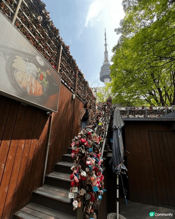 韓國首爾塔/情人橋係當地旅遊景點，好靚必去打卡