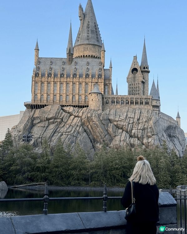 去了日本食美味的鰻魚飯，和當地正宗章魚燒。去了熱門景點環球影...