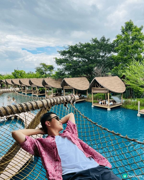 於泰國的佛統府有一個近年大熱、名為Bubble in the...