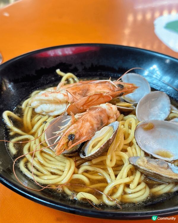 新加坡嘅天天海南雞同埋老伴豆花都好好味。