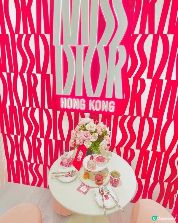 Fancy afternoon tea set 盡在Dior...