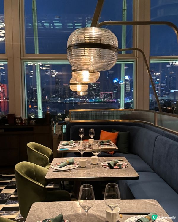 ## 🇭🇰中環新地標！周師傅創意中菜，180度海景，驚喜連連