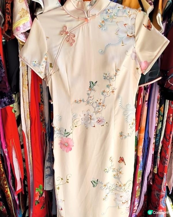 ## 鹿港老街古色古香 🕰️  穿越時空之旅 🚶‍♀️