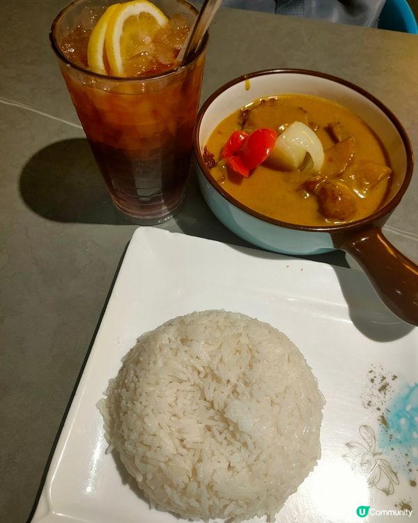 厚豬扒咖哩汁飯！細食朋友完食之選！🍛