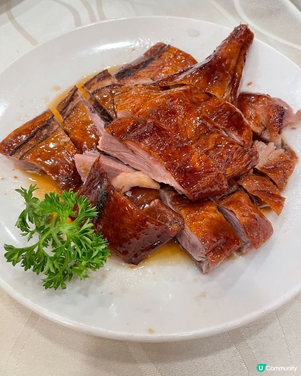 酒樓有很多抵食孖寶