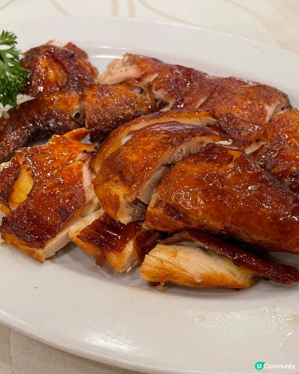 酒樓有很多抵食孖寶