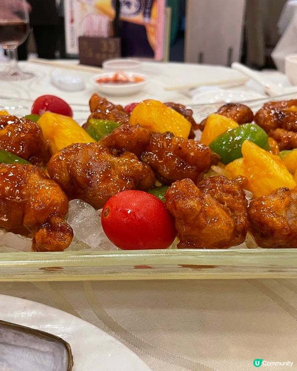 酒樓有很多抵食孖寶