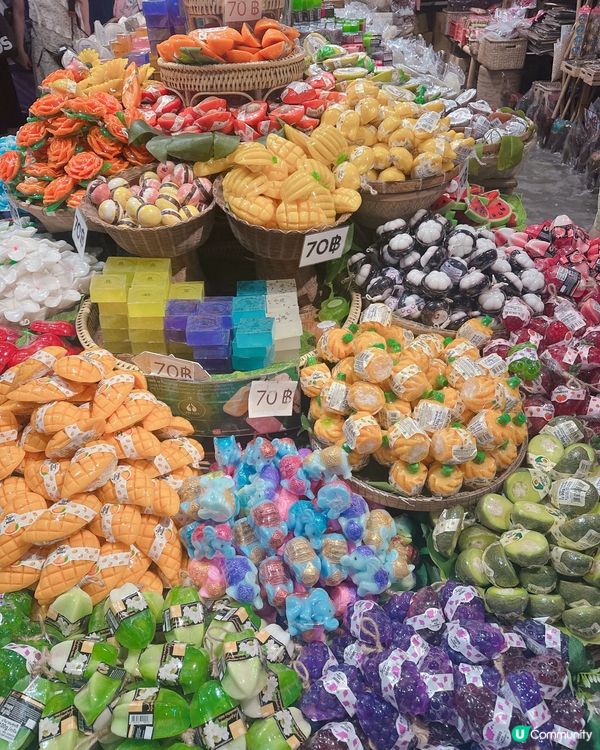 Iconsiam 室內水上市埸