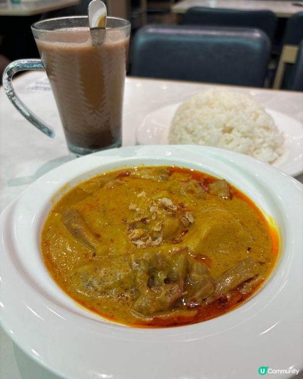澳門咖喱牛腩飯