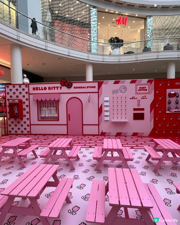 巨型Hello Kitty藝術裝置登場🤩你打咗卡未？
