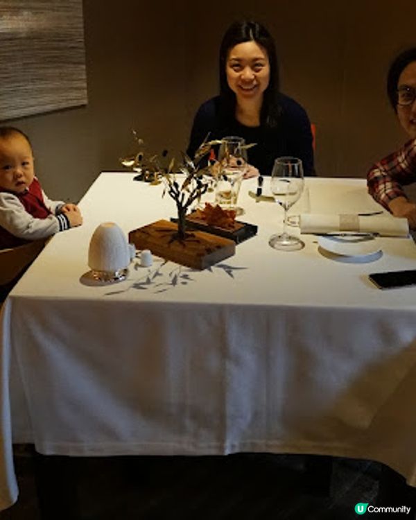 [德瑞法] 13個月嬰兒歐遊去: 帶著嬰兒吃了3小時米芝蓮二星法國菜