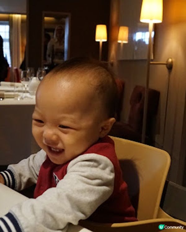 [德瑞法] 13個月嬰兒歐遊去: 帶著嬰兒吃了3小時米芝蓮二星法國菜